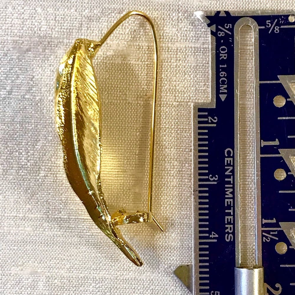 🍃Gold Leaf Earrings🍃 - Picture 5 of 8